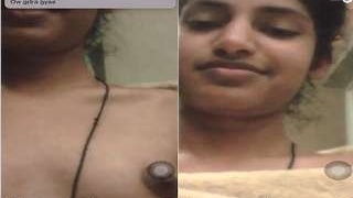 Tamil babe's amazing boob job in HD video