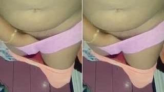 Horny Desi Bhabhi masturbates and dominates herself