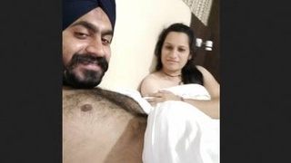 Bhabi and jija have fun in hotel room