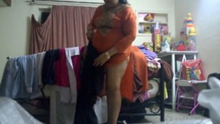 Desi aunty's hidden camera while changing her clothes