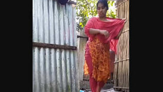 Desi bhabi's bathing ritual captured on camera