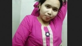 Cute Indian bhabi flaunts her body in a sexy dress