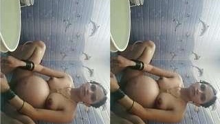 Pregnant wife records a video of her bathing for her husband