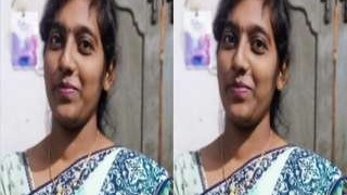 Telugu girlfriend flaunts her breasts on video call for lover