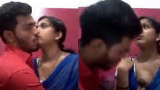 Indian girl gives a titjob at a cyber cafe