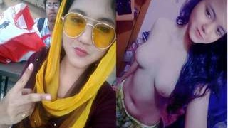 Exclusive video of a sexy Indian girl flaunting her curves on video call