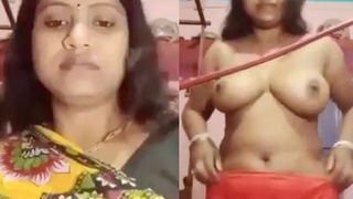 Desi bhabhi flaunts her amazing figure in a nude video