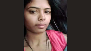 Leaked MMS video of a cute girl giving a blowjob and having sex