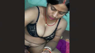 Indian couple's MMS video Part 3: Village setting