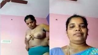 Exclusive video of Mallu bhabhi in saree