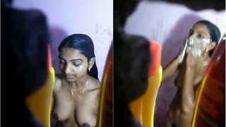 Exclusive video of a Desi Indian girl bathing in secret