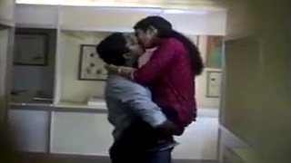 Desi wife from India performs oral sex in a seductive video