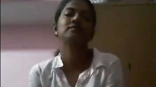 Indian college girl takes nude selfies