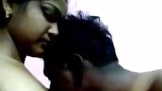 Desi babe sucks on big boobs in sex video