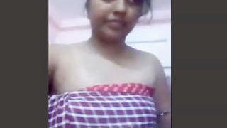 Bangali girl's nude clips for your viewing pleasure