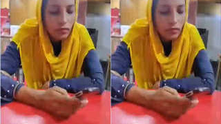 A stunning girl gives a blowjob and masturbates at the same time