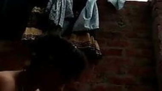 Busty Indian bride flaunts her assets in wedding video