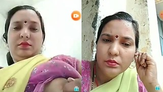 Live camera captures wife's naked breasts while fearing infidelity