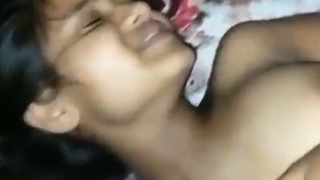 Guwahati girl moans as lover penetrates her pussy