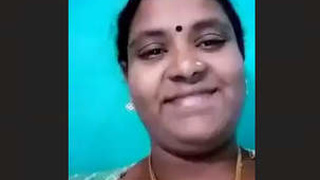 Tamil Aunty's Busty Moments