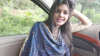 Indian beauty Teel Tulsi gives a hot blowjob to her boyfriend's dick