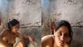Amateur Indian bhabhi flaunts her big boobs in exclusive video