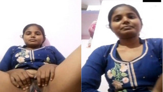 Exclusive Indian girl shows off her boobs and pussy in amateur video