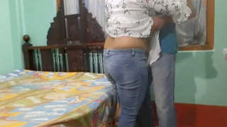 Cheating bhabhi gives oral pleasure to a friend while her husband is away