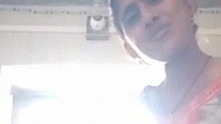 Watch Annie strip down to nothing in this sexy solo video