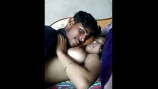 Pakistani teen enjoys sexual pleasure with her lover