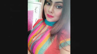 Part 1 of Bangladesh's most wanted sexy beauty's leaked video released