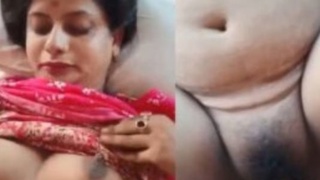 Desi bhabi moans in pleasure as she gets her ass pounded