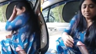 Mallu hottie gives a blowjob in a moving car