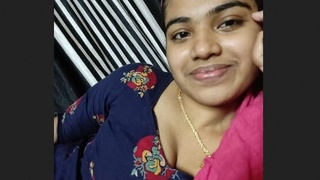Hot bhabhi's MMS collection of steamy sex acts