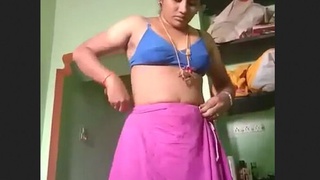Bhabhi from village gives a handjob to her brother