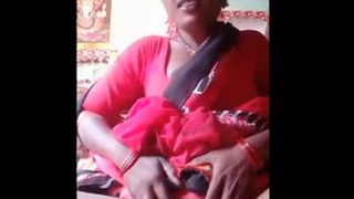 Desi bhabhi from village pleasures herself with fingers in MMC 4