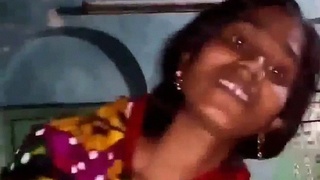 Local Indian man strokes himself in Dehati sex video