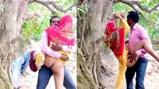 Desi couple gets frisky in the great outdoors