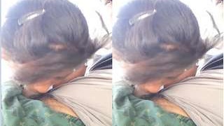 Cute Indian girl gives an amazing blowjob in exclusive video