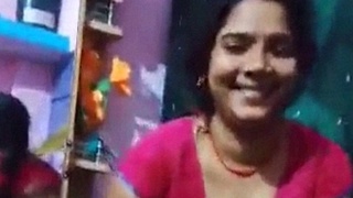 Indian woman strips and reveals her naked body in a sari