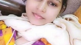 Horny Indian bhabhi's live cam show with tango