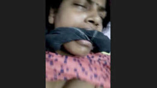 Desi bhabhi takes full penetration and moans in pain