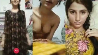 Pakistani girl video chat with her boyfriend for sex