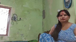 Bangla bhabhi with cancer has sex with servant