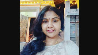 Exclusive Tamil MILF Wife Part: A Sensual Encounter