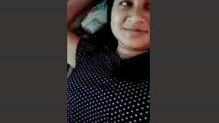 Assami girl's pussy on display in explicit video