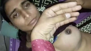 Bhabi's boobs get some attention in this video