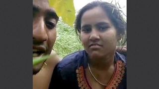 Desi village lover gets fucked in outdoor setting