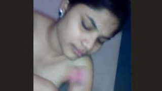 Newlyweds' passionate romance on honeymoon