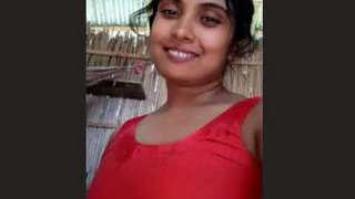 Watch a stunning Bengali girl in a nude selfie video